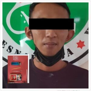 Asik Nyabu Didalam Rumah, Pria Ini Kaget Saat Ditangkap Polisi