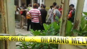 Heboh..!! Ditemukan Mayat Membusuk di Rumah Kosong Jalan Kemuning Pamekasan