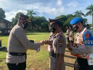 Polres Way Kanan Gelar Upacara Sertijab Kabagren, Kabagsumda dan Tiga Kapolsek Jajaran