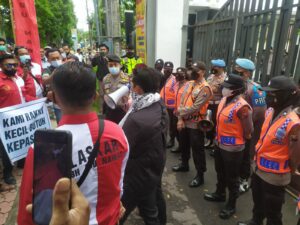 LBH Abu Nawas Gruduk Kejaksaan Negeri Bondowoso, Minta JPU On The Track Penanganan Kasus Justice for Suparmi