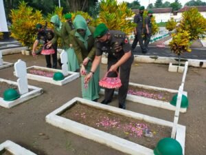 Peringati Hari Juang TNI-AD, Kodim 0822 Bondowoso Gelar Ziarah Rombongan TMP