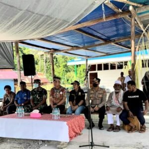 Peresmian Masjid AL-Hijrah, Bupati Freddy Thie Akan Membatu Karawawi Menjadi Kampung Persiapan 2022