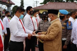 DPRD Kab. Dairi Berikan Penghargaan Kepada Personil Polres Dairi yang Berhasil Ungkap Tindak Pidana Kasus Peti Mati dan Curat