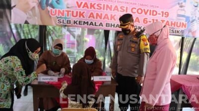 Polres Gresik Gelar Vaksinasi Murid SLB Kemala Bhayangkari