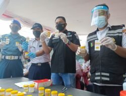 Sejulah Sopir dan Kondektur Bus Dipelabuhan Ujung Surabaya Dites Urine