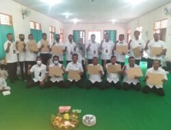 Perhutani Bondowoso Berikan Santunan Yatim Piatu dan Peyerahan Reward Karyawan Berprestasi