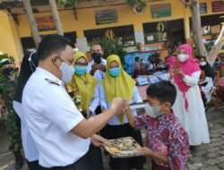 Dapat Perlengkapan Sekolah Gratis dari Ilham Azikin, Murid SD ini Bercita-cita Jadi Bupati Bantaeng