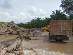Diduga Tak Kantongi Izin, Pertambangan di Sungai Tonang Bebas Beraktivitas
