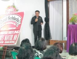 Hadiri ibadah Pemakaman Alm. Max Lumintang, Ir. Maurits Mantiri Sebut Almarhum Sosok Pemimpin yang Hebat