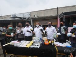Polisi Gerebek Sebuah Ruko di Bogor yang Diduga Memproduksi Obat Keras Ilegal