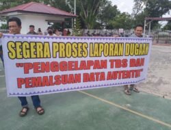 Ratusan Warga Desa Pangkalan Baru Dukung Polres Kampar Proses Hukum Anthony Hamzah