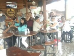 Alumni SMP Katolik Santa Maria Tahun 88 Genteng Temu Kangen Dalam Reuni