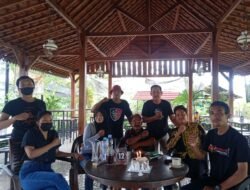 Perayaan HPN 2022, KJJT Banyuwangi Mendapatkan Surprise Kue Tar dari Masyarakat