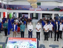 Didampingi Ketua TP PKK, Wawali Hengky Honandar Menerima Mahasiswa Peserta KKN