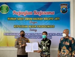 Optimalkan Penanganan Kecelakaan Lalu Lintas, Polres Probolinggo Teken MoU dengan RSUD Waluyo Jati
