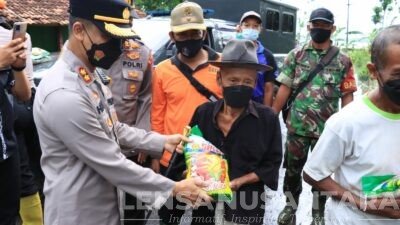 Hadir di Tengah Masyarakat Terdampak Banjir, Polres Jember Tanggap Bencana