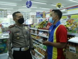 Kasatlantas Polrestabes Surabaya Pantau Stok Minyak Goreng di Pasaran