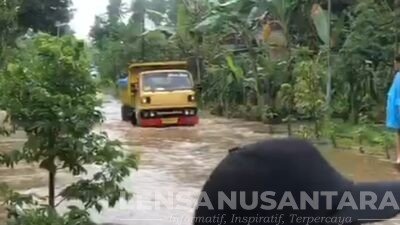 Curah Hujan Tinggi Guyur Desa Jambewangi Akibatkan Banjir Hingga ke Permukiman Warga