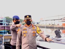 Jelang Ramadhan, Kapolres Probolinggo Gelar Patroli Laut