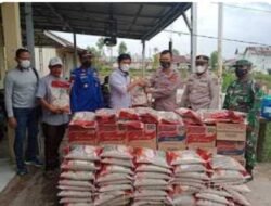 Wujud Nyata Peduli Masyarakat, Kapolres Banyuasin Berikan Bantuan Sembako