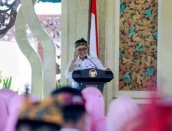 Pemkab Pamekasan Berikan Intensif Bulanan Guru Honorer dan Penjaga Sekolah  