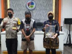 Nekat Jadi Pengedar Ganja, Warga Sidoarjo Tak Berkutik Saat Ditangkap Polisi di Rumahnya
