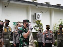 Dandim 0822 Ikut Musnahkan Barang Bukti Ribuan Miras Ilegal di Polres Bondowoso