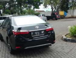 Miris..!! Plat Kendaraan Dinas SEKDA Bondowoso Disulap Menjadi Hitam