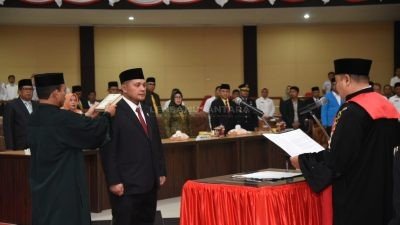 Wabup Rasyid Hadiri Pelantikan PAW Ketua DPRD Tapsel