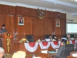 Mas Wabup Syah Sampaikan Pendapat 5 Ranperda Usulan DPRD Trenggalek