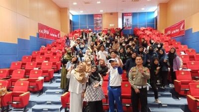 Gerakan Semangat #Cari_Aman, Astra Motor Kaltim 2 bersama Satlantas Polresta Samarinda berikan Seminar kepada Mahasiswa Fakultas Ilmu Budaya Unmul