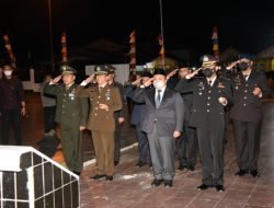 Bupati Tapsel Ikuti Apel Kehormatan Dan Renungan Suci Di Makam Pahlawan