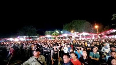 Keren..!! Malam Pembukaan FPSL Ribuan Pengunjung Padati Panggung Utama