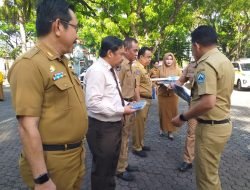 Upaya Tekan Inflasi, Pemkab Bantaeng Bagi 2.000 Lembar Kain Korpri ke ASN
