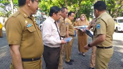 Upaya Tekan Inflasi, Pemkab Bantaeng Bagi 2.000 Lembar Kain Korpri ke ASN