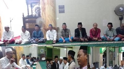 Pemdes Bersama NU Desa Plampang Sukses Memperingati Maulid Nabi Muhammad SAW di Masjid Baitur Rahman