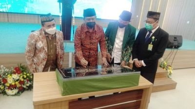 Ketua Umum PP Muhammadiyah Resmikan Gedung RSI Kendal