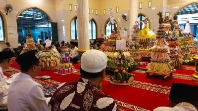 Semarakkan HSN 2022, STAI At-Taqwa Ziarah ke Makam Pembabat Tanah Bondowoso