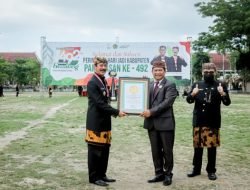 Bupati Baddrut Tamam Terima Dua Penghargaan saat Hari Jadi Pamekasan ke 492