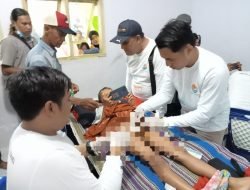 Dokter Traveller RSMS Naik Bukit, Berikan Pengobatan Gratis dan Sunatan Massal ke Pelosok Desa Arjasa