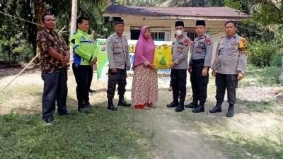 Peduli Warga Tak Mampu, Mahasiswa Ucapkan Terima Kasih Kepada Kapolsek Tambang