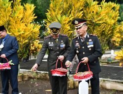 Suasana Haru Warnai Tabur Bunga Dandim 0822 Bondowoso pada Peringatan Hari Pahlawan Ke 77