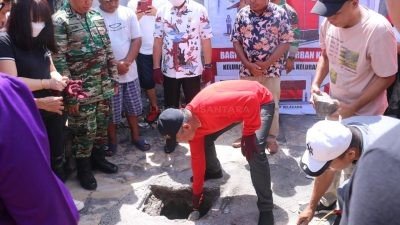 Bupati FDW Letakan Batu Pertama Pada Pembangunan RSS Korban Bencana Kebakaran Pasar 54 Amurang