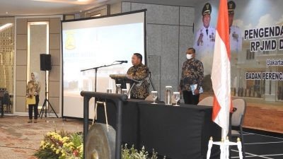 Bupati Taliabu Buka Kegiatan Evaluasi RPJMD dan Renstra SKPD Pulau Taliabu di Jakarta