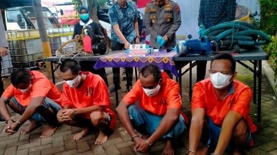 Polres Probolinggo Berhasil Mengungkap Kasus Penimbunan BBM Bersubsidi Jenis Solar dengan Barang Bukti 31 Ton