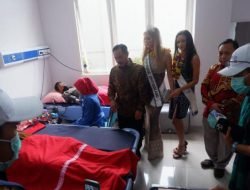 Kunjungi RSUD dr. Iskak Tulungagung, Miss Universe Switzerland Mengapresiasi Layanan PSC 119