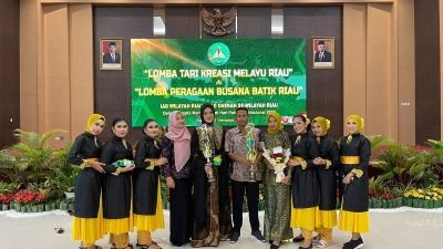 Kejari Dumai Juarai Lomba Peragaan Busana Batik dan Tari Kreasi Melayu se Provinsi Riau