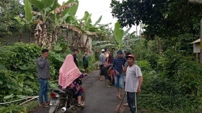Kondisi Jalan Desa di Banyuwangi Rusak Parah, Picu Protes Puluhan Warga