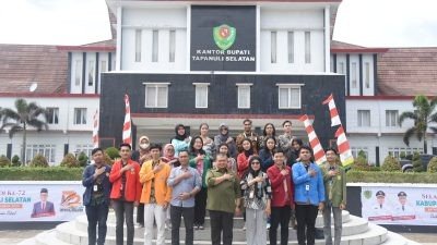 Bupati Tapsel Terima Kunjungan Mahasiswa Program PMM MBKM dengan PMN Tahun 2022