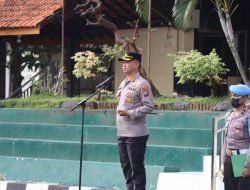 Kapolres Pimpin Apel Bhabinkamtibmas di Mapolres Bondowoso